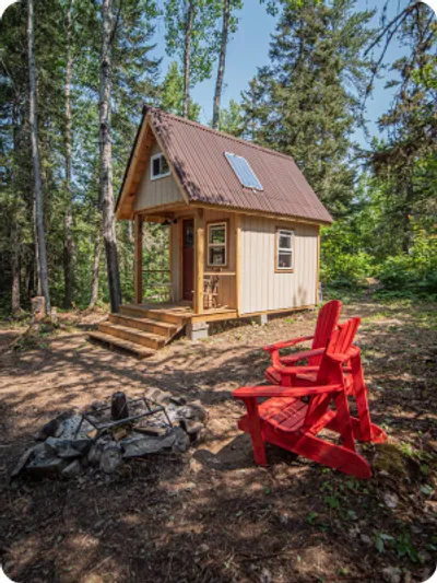 The outside of a cabin at Camp Blaze Retreat.